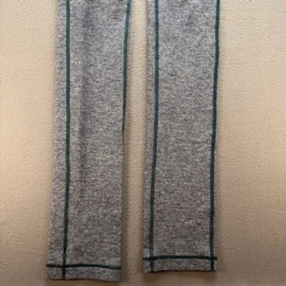 Lululemon Pants Womens 4 Gray‎ Heathered Green Stitch Yoga Lounge Athletic Gym